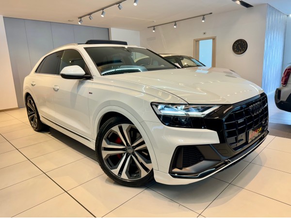 AUDI Q8 S LINE SPORT...